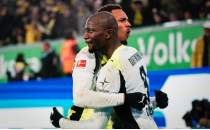 Serhou Guirassy, Borussia Dortmund'u ipten ald�!
