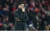 Arsenal'den �st �ste kay�p: Manchester City takipte!