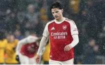 Lider Arsenal, son s�radaki Wolverhampton ile berabere kald�