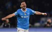 Conte'den Eljif Elmas'a b�y�k �vg�: 'Heykelini dikmeliyiz!'