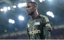 Be�ikta�'a kule gibi santrfor: �lyas Ansah