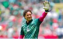 6 D�nya Kupas� g�ren 40 ya��ndaki Ochoa'dan futbola veda!