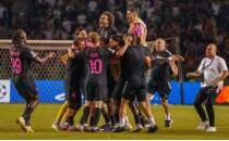Bak�'de 'Sabah' ba�ka do�du: 5 goll� tarihi zafer!
