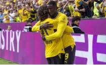 Dortmund 3'te 3'le yoluna devam ediyor