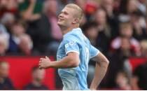 Manchester City, derbide 10 ki�i kazand�!