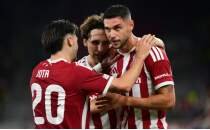 Olympiakos geriden gelip kazand�!