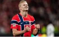Erling Haaland parlad�, Norve� �� golle kazand�