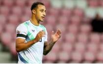 Adam Idah'a �rk�� tezah�rat: UEFA soru�turma a�mayacak