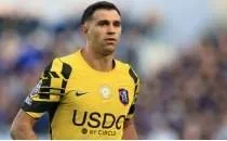 Chelsea'de Emiliano Martinez ameliyat oldu: 'Birka� haftaya d�nece�im'