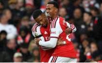 Arsenal, Everton'� stoperleriyle ge�ti