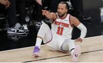Brown'dan Jalen Brunson'a �vg�: 'MVP'lerin i�i tam olarak budur'