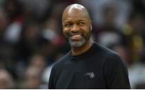 Pelicans'�n ko� aray���nda Jamahl Mosley �ne ��k�yor