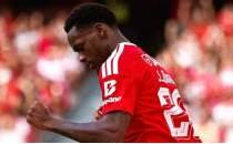 Benfica'da Jhon Duran ilk ma��nda fark yaratt�!