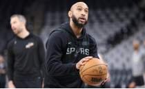 Jordan McLaughlin, Spurs ile yeniden anla�t�