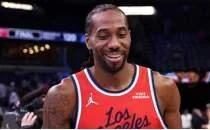 Raptors GM'i Webster: 'Kawhi'a hem insan hem oyuncu olarak g�veniyoruz'