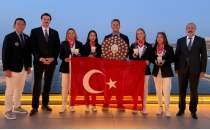 Milli golf��lerden Avrupa'da �ifte ba�ar�!