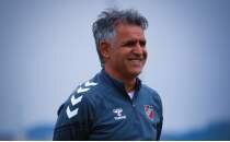 Kar��yaka play-off'a bileniyor