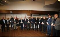 Kar��yaka camias�n� Cemil Tugay bulu�turdu