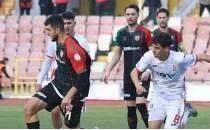 Kar��yaka ligin 2. yar�s�nda tepetaklak