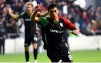 Kar��yaka'n�n yeni g�zdeleri Berat ve Selim