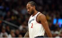 Kawhi Leonard'�n takas durumu bir�ok tak�m taraf�ndan yak�n takipte