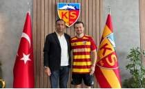 Kayserispor, Murat Cem Akp�nar'� kadrosuna katt�