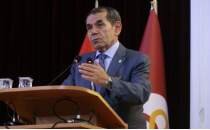 Galatasaray taraftar�, y�netime soruyor: 'Transferler nerede?'
