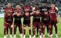 Bordo-mavili renkler, Trabzon'da bulu�uyor