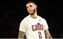 Lonzo Ball emeklilik iddialar�n� yalanlad�