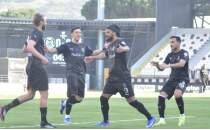 Manisa FK taraftar�n�n g�nl�n� ald�