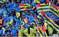 Fenerbah�e'den taraftar�na bere ve ya�murluk