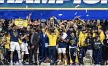 Kolej basketbolunun en g��l� efsanesi bug�n y�k�ld� - Michigan Kazand�