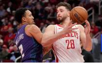 NBA'de Rockets'� yenen Hornets, galibiyet serisini 8 ma�a ��kard�  