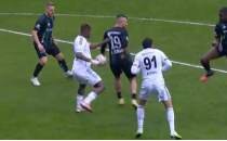 Kocaelispor, 2 pozisyonda penalt� bekledi