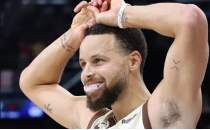 Stephen Curry ile Warriors, bu yaz yeni kontrat i�in g�r��ebilir
