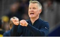 Steve Kerr, gelece�ini g�r��mek �zere Warriors'la masaya oturacak
