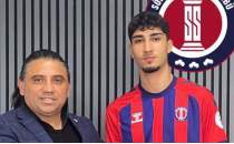 S�ke 1970'de profesyonel imza