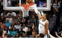 Wembanyama'dan NBA tarihinin en h�zl� double-double'�!