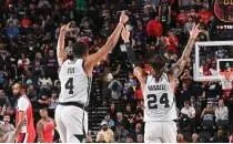 NBA'de Spurs, Clippers'i yenerek �st �ste 11. galibiyetini ald�