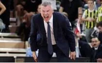 Sarunas Jasikevicius, Dubai'de mahsur kald�!