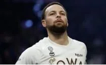 Stephen Curry'den emeklilik s�ylentilerine net yan�t