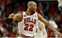 Taj Gibson, Bulls'a yard�mc� antren�r olarak d�nd�