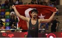 Son Avrupa �ampiyonu Kerem Kamal yar� finale y�kseldi