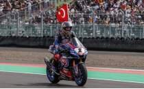 Toprak Razgatl�o�lu Almanya'da piste ��k�yor