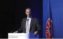 UEFA yeni kural� resmen duyurdu!