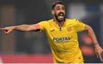 Tolga Ci�erci'den �a��rtan imza