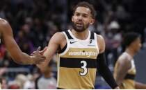 Trae Young'�n Wizards ile yeniden anla�mas� bekleniyor