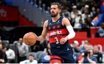 Trae Young, serbest oyuncu olmak i�in 48 milyon dolarl�k opsiyonunu reddedecek