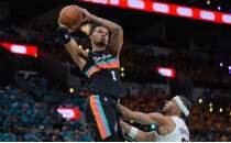 Wembanyama, Portland deplasman�na tak�mla gidiyor; 3. ma�taki durumu belirsiz