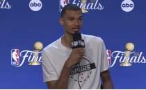 Wemby, NBA Finalleri'ndeki ilk yenilginin ard�ndan pani�e kap�lmad�